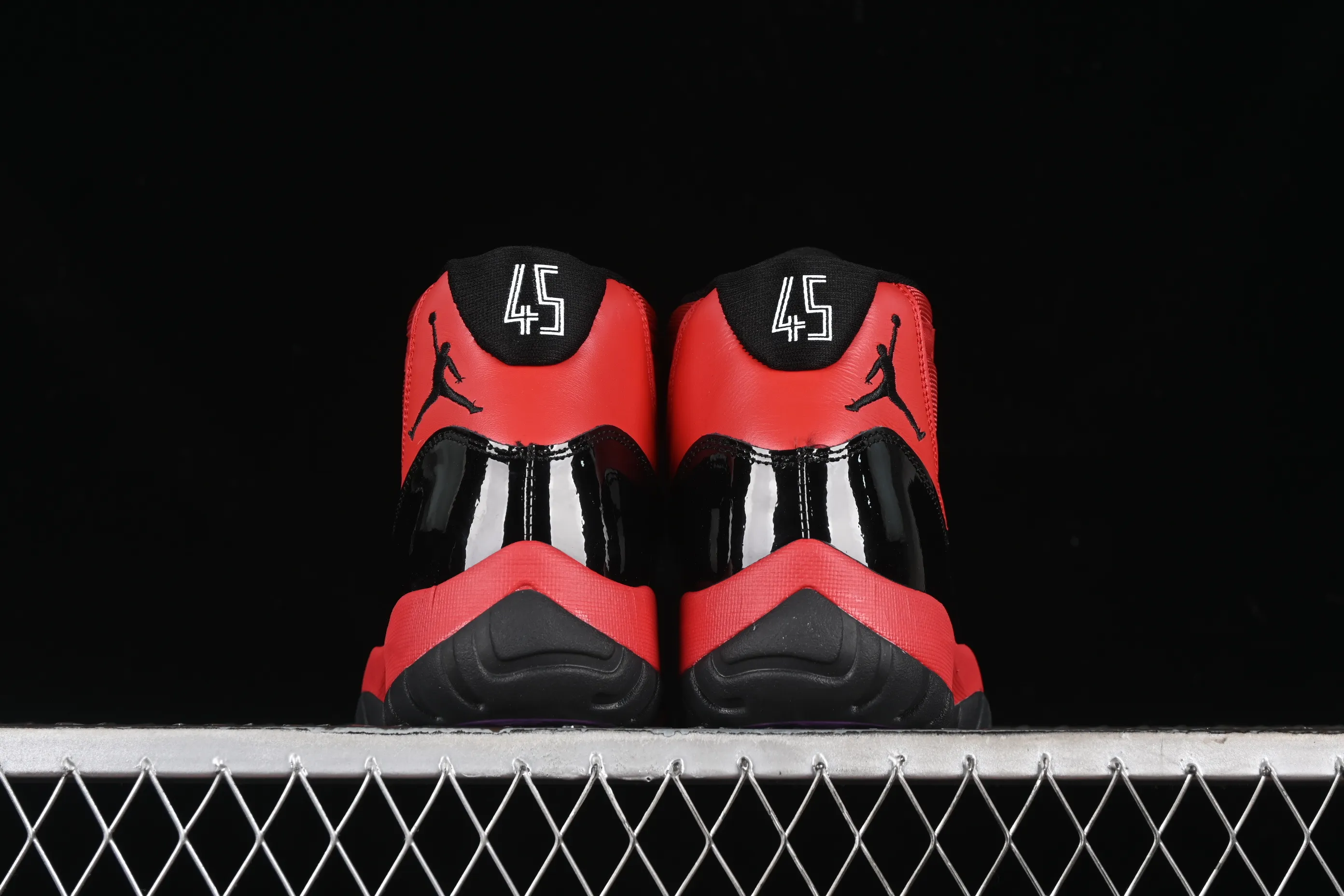 All categories Air Jordan Jordan series basketball shoes Air Jordan 11 Air Jordan 11 Retro AJ11 Joe 11 black and red high-top basketball shoes CT8012-600